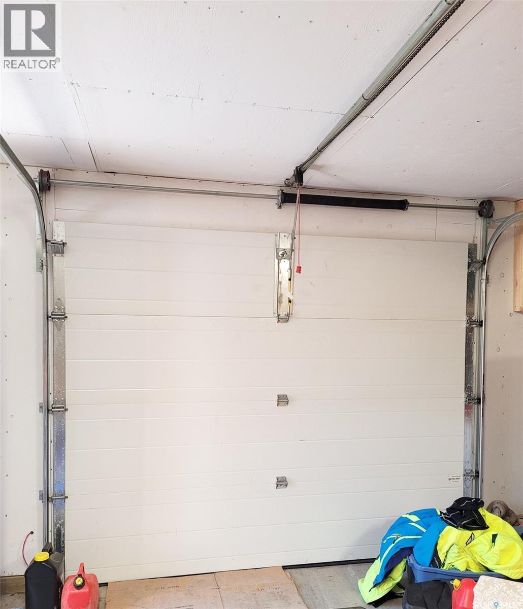 601 3Rd Avenue E, Meadow Lake, SK - Indoor Photo Showing Garage