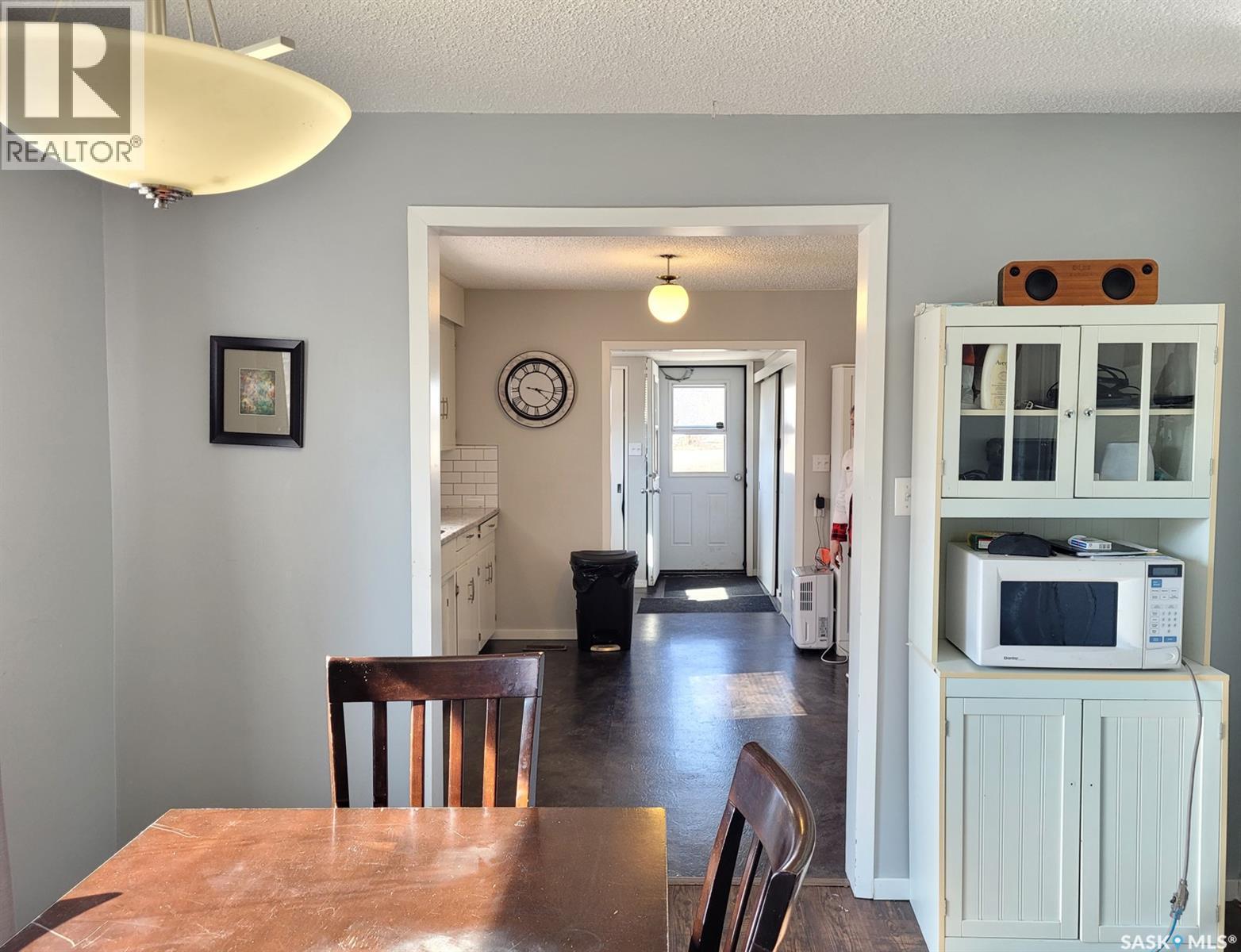 601 3Rd Avenue E, Meadow Lake, SK - Indoor Photo Showing Dining Room