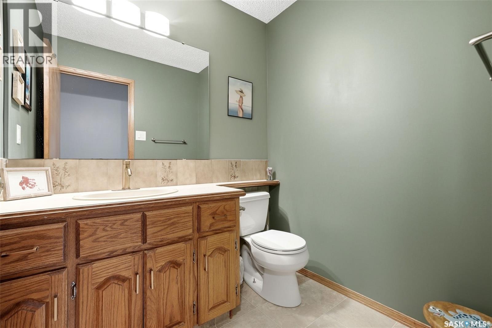3731 Selinger Crescent, Regina, SK - Indoor Photo Showing Bathroom