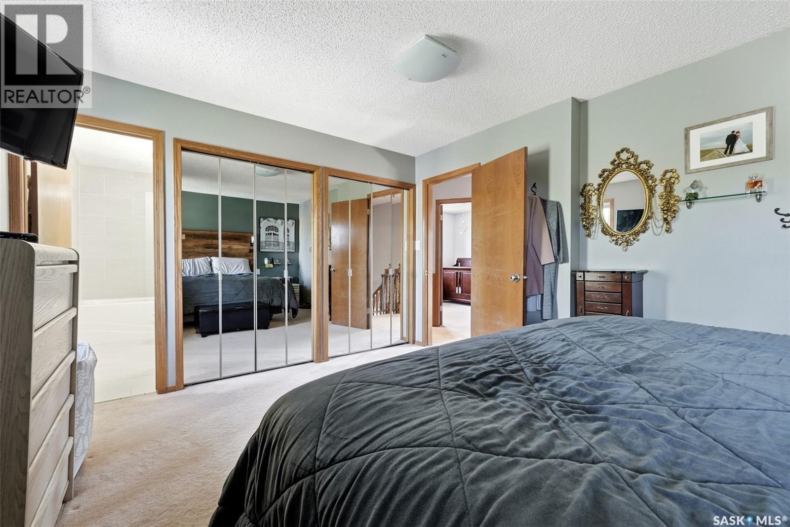 3731 Selinger Crescent, Regina, SK - Indoor Photo Showing Bedroom
