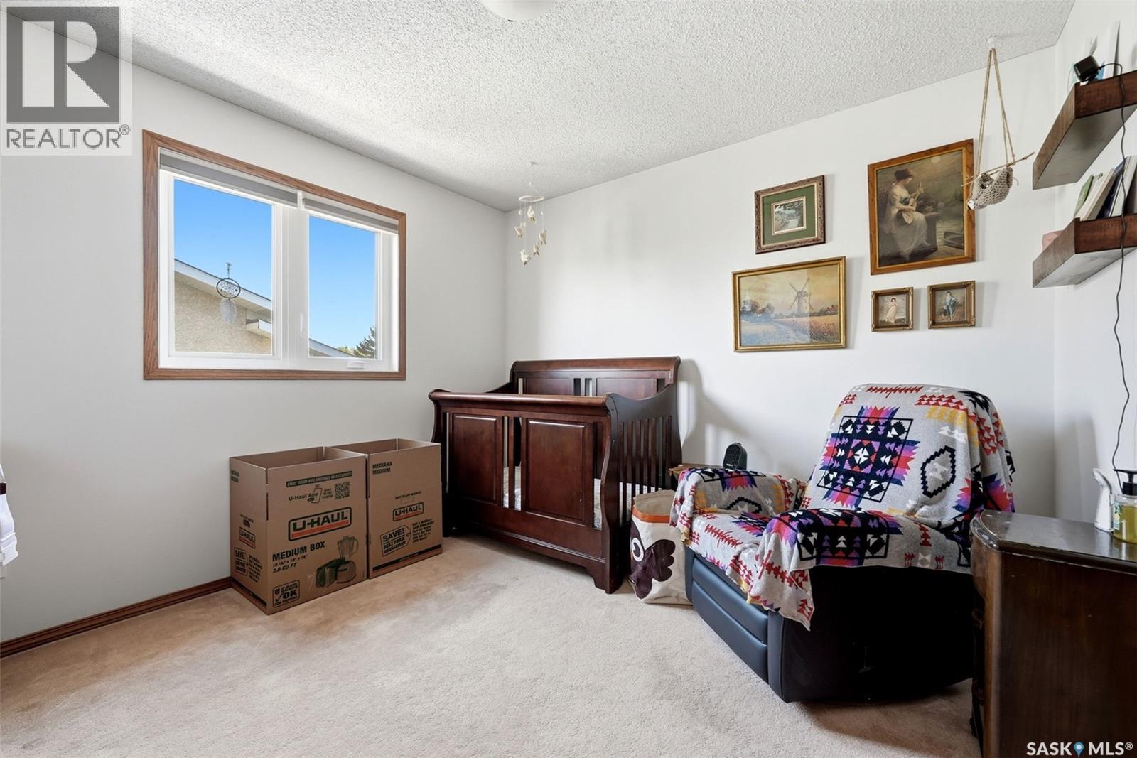 3731 Selinger Crescent, Regina, SK - Indoor