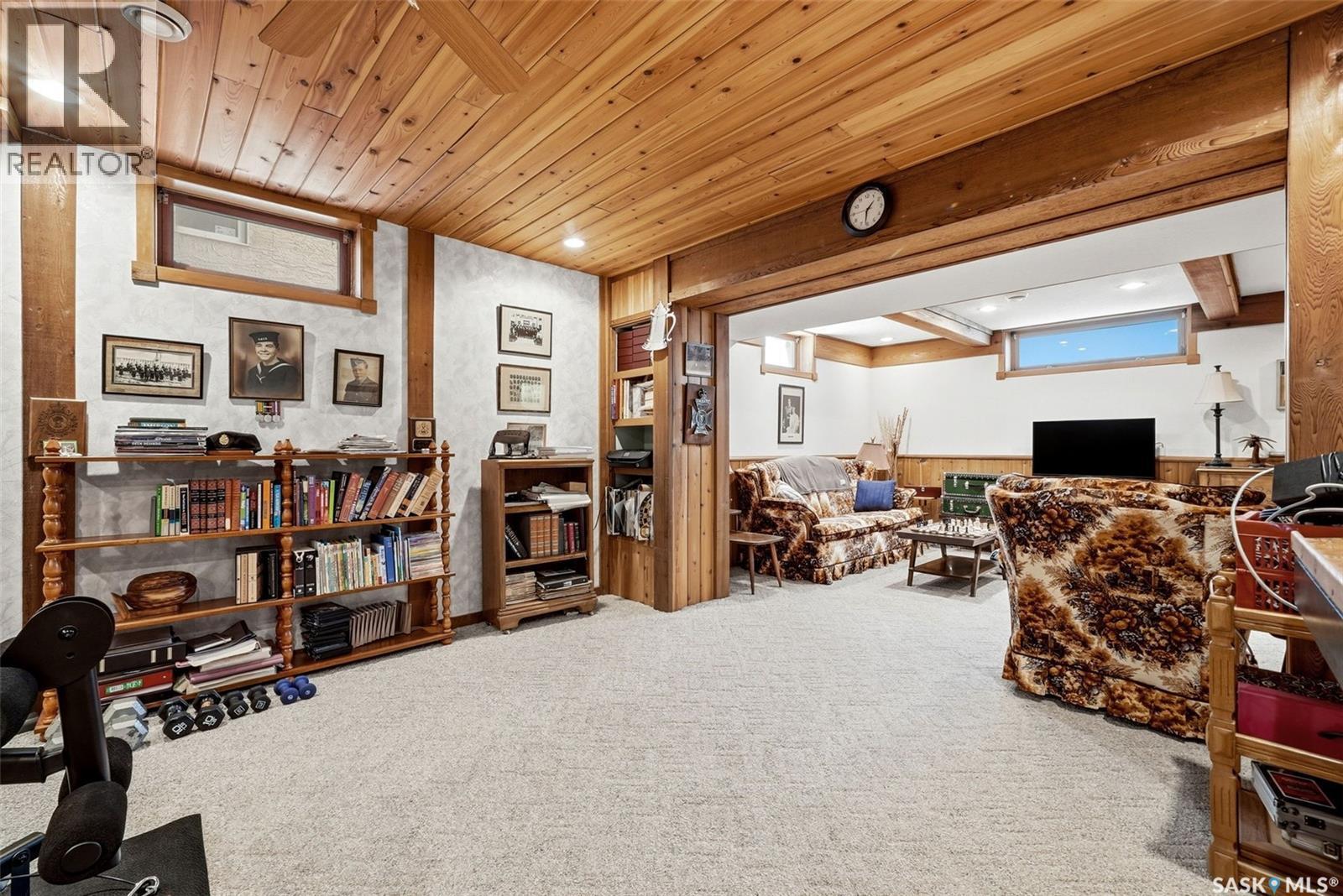3731 Selinger Crescent, Regina, SK - Indoor