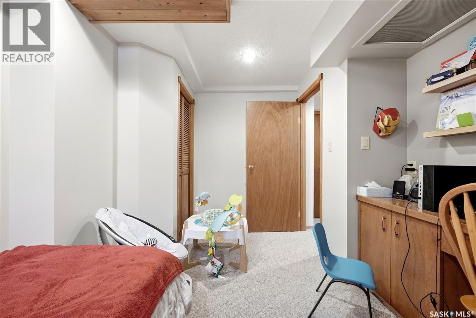 3731 Selinger Crescent, Regina, SK - Indoor Photo Showing Bedroom