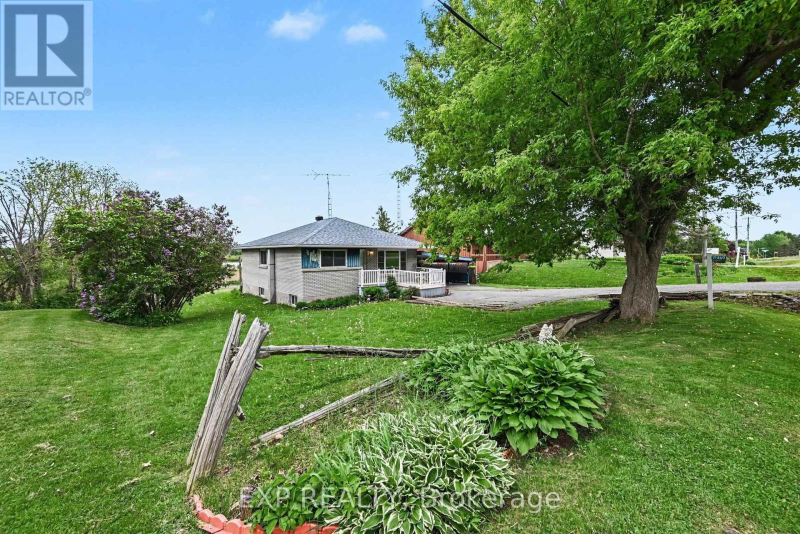 Front Property - 19460 County 2 Road, South Glengarry, ON - Outdoor