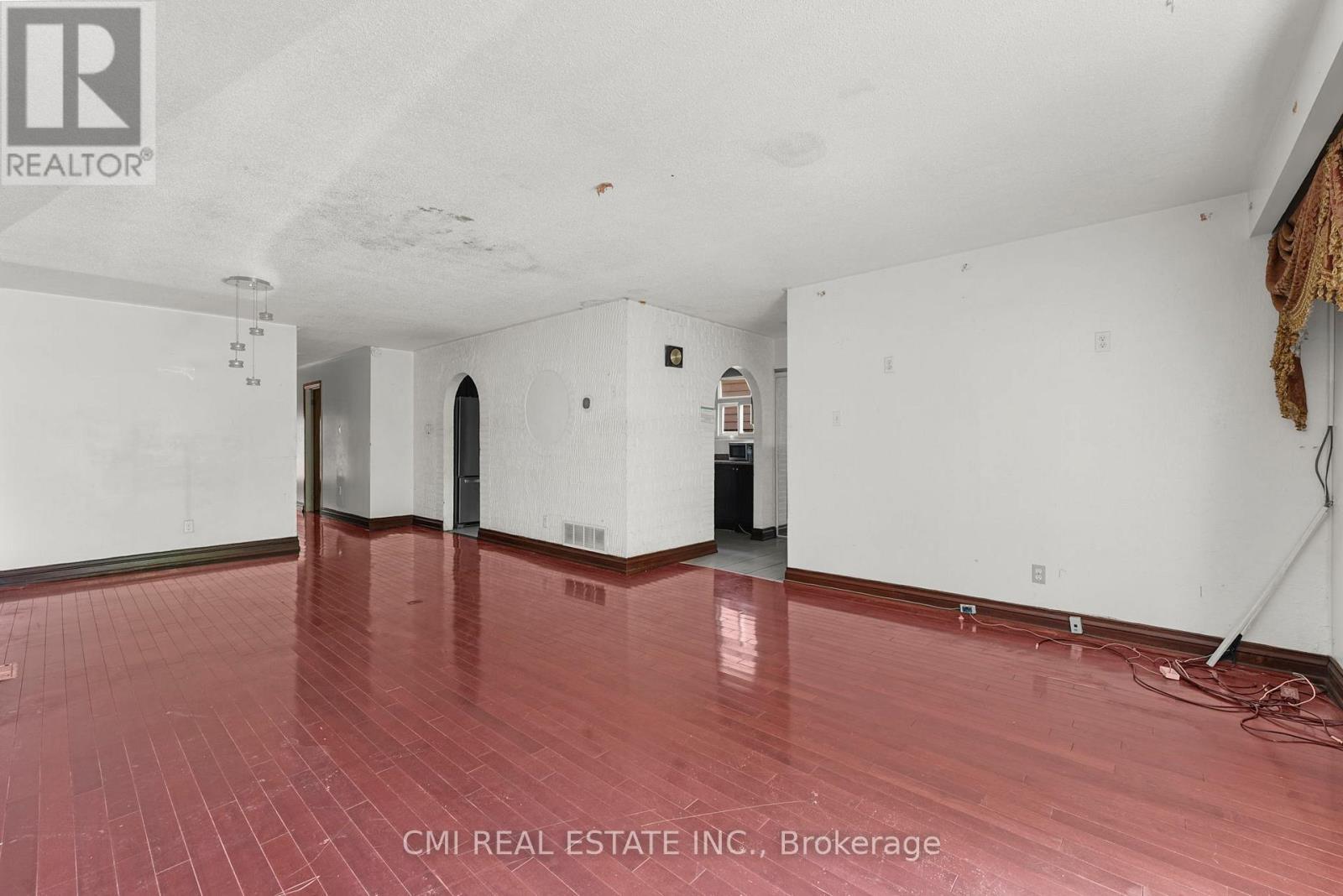 50 Apache Trail, Toronto, ON - Indoor Photo Showing Other Room