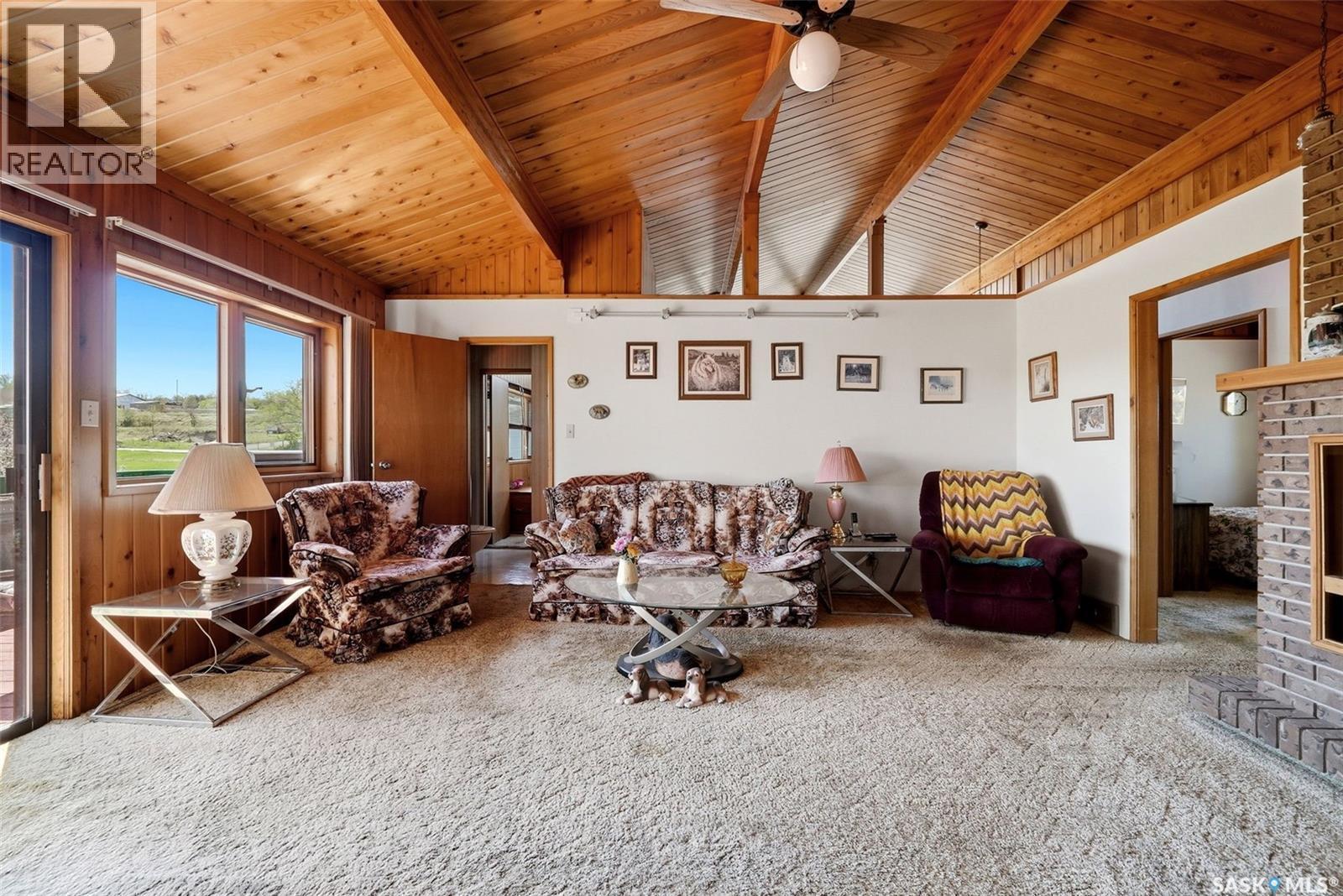 45 Miller Crescent E, Lumsden, SK - Indoor With Fireplace