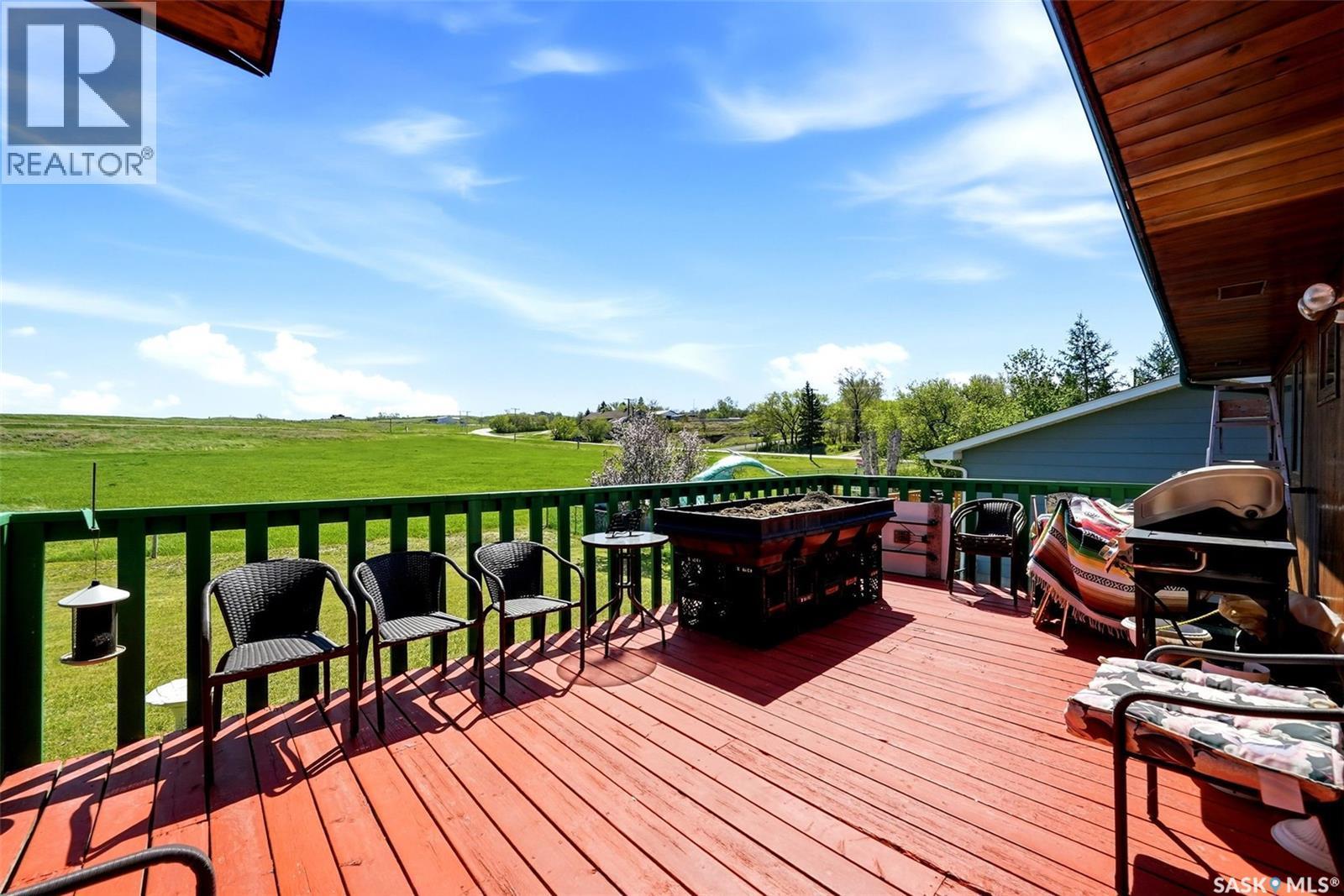 45 Miller Crescent E, Lumsden, SK - Outdoor With Exterior
