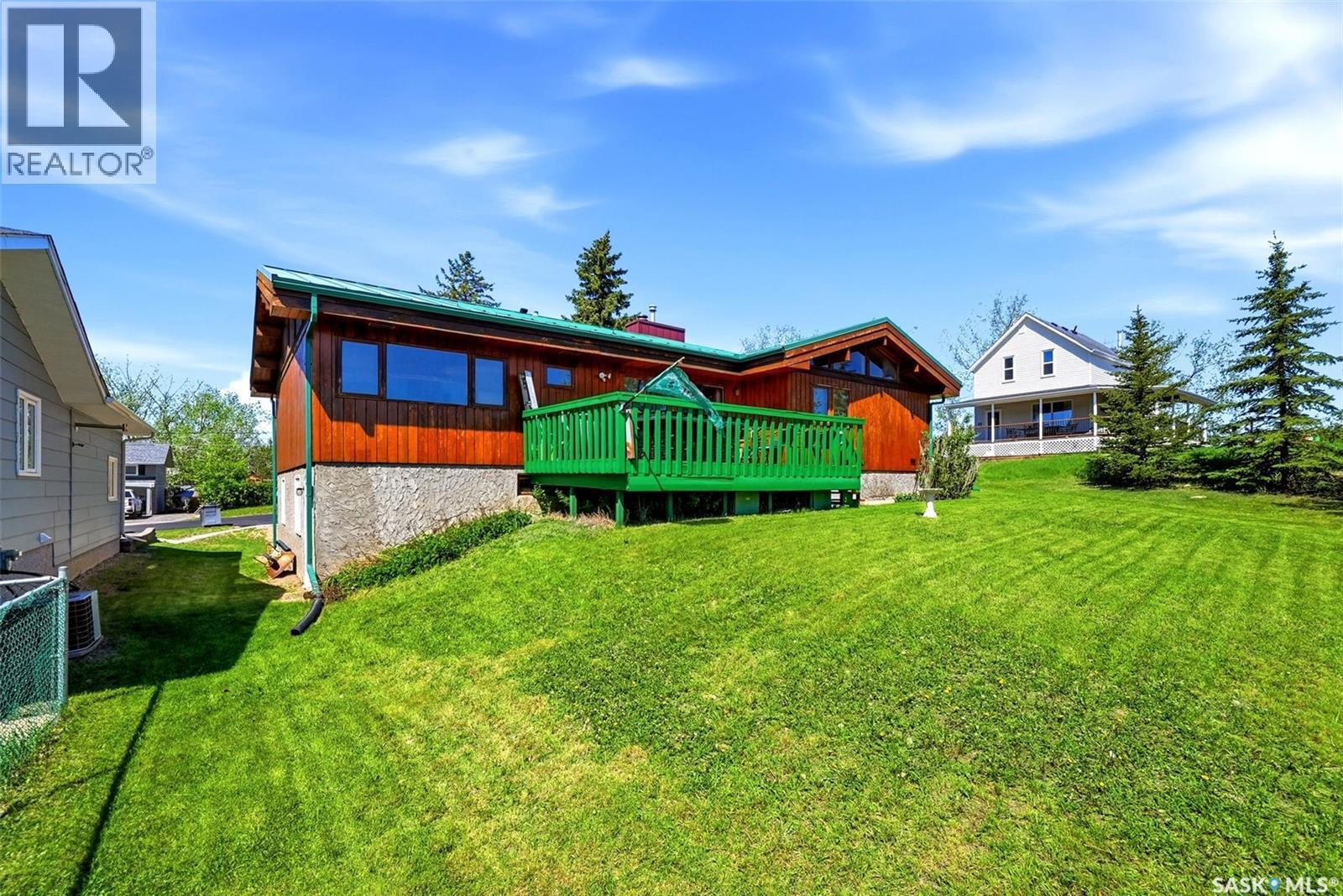 45 Miller Crescent E, Lumsden, SK - Outdoor