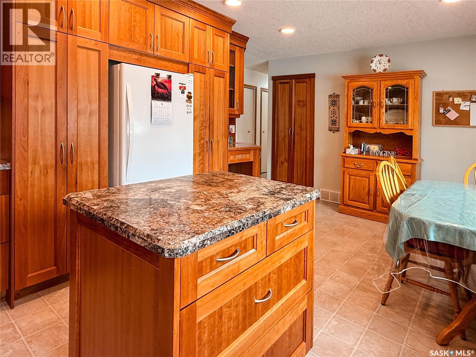 95 Pappas Crescent, Regina, SK - Indoor