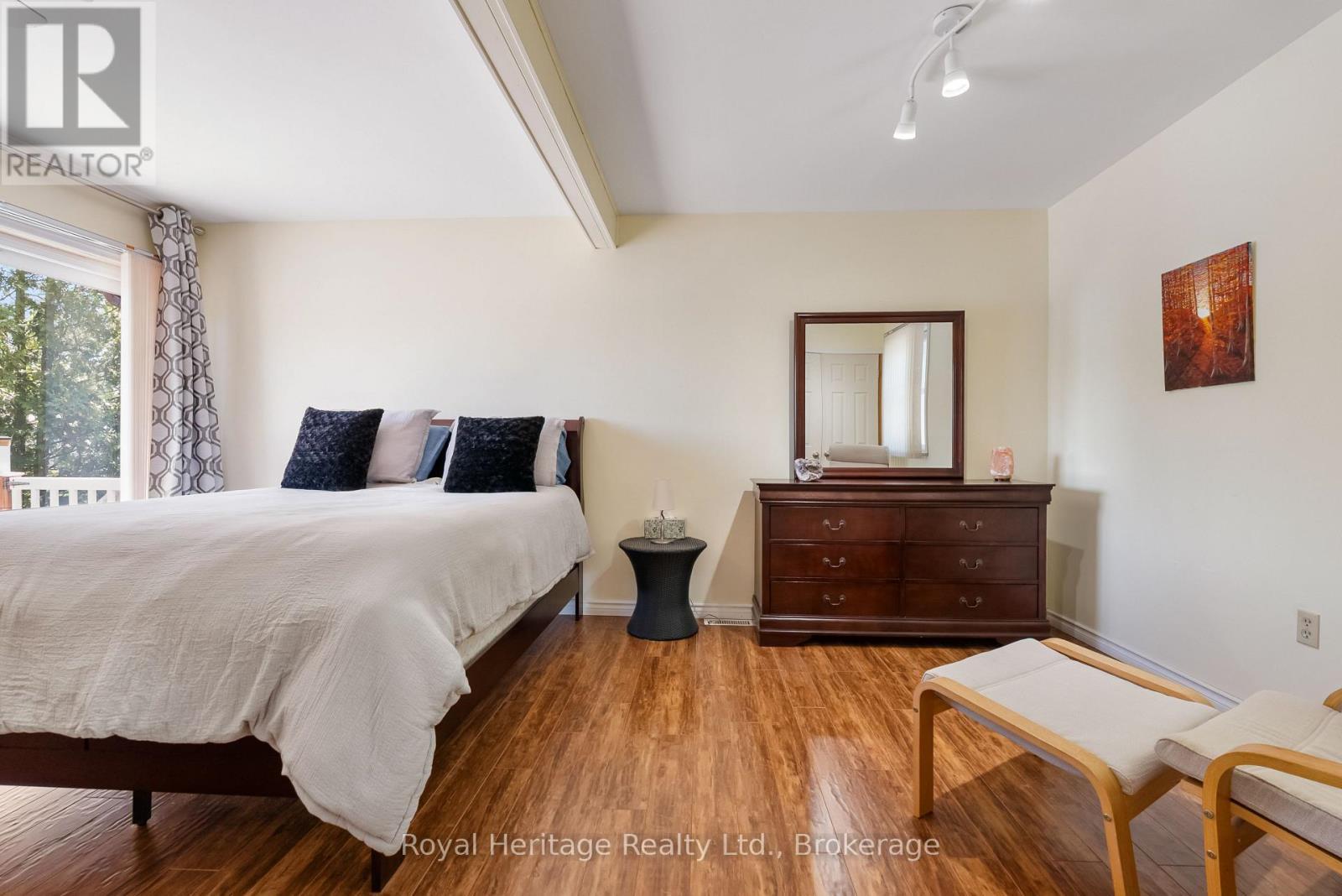 16 Fire Route 122, Trent Lakes, ON - Indoor Photo Showing Bedroom