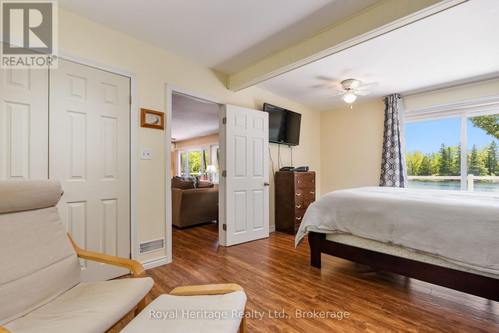 16 Fire Route 122, Trent Lakes, ON - Indoor Photo Showing Bedroom