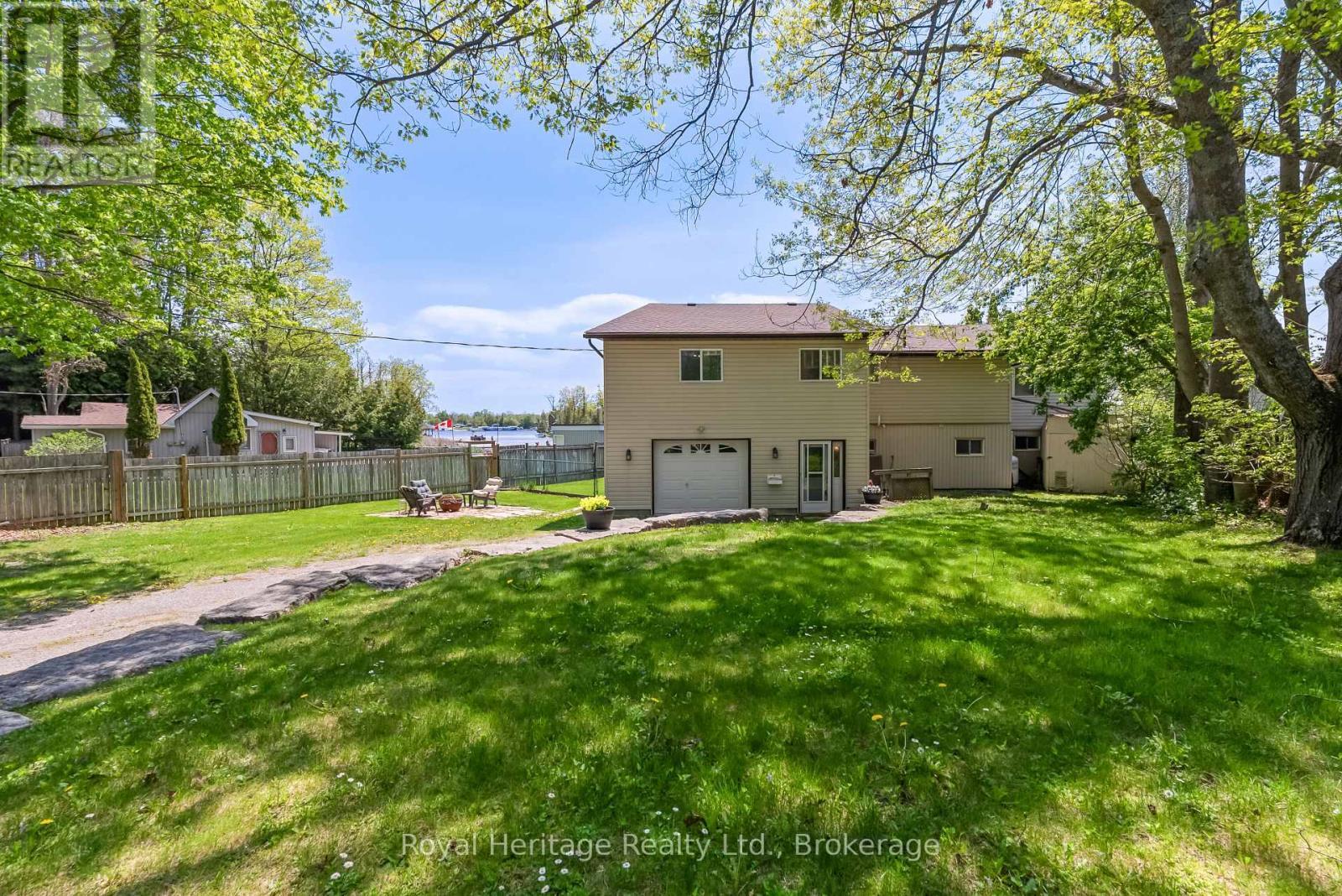 16 Fire Route 122, Trent Lakes, ON - Outdoor With Backyard