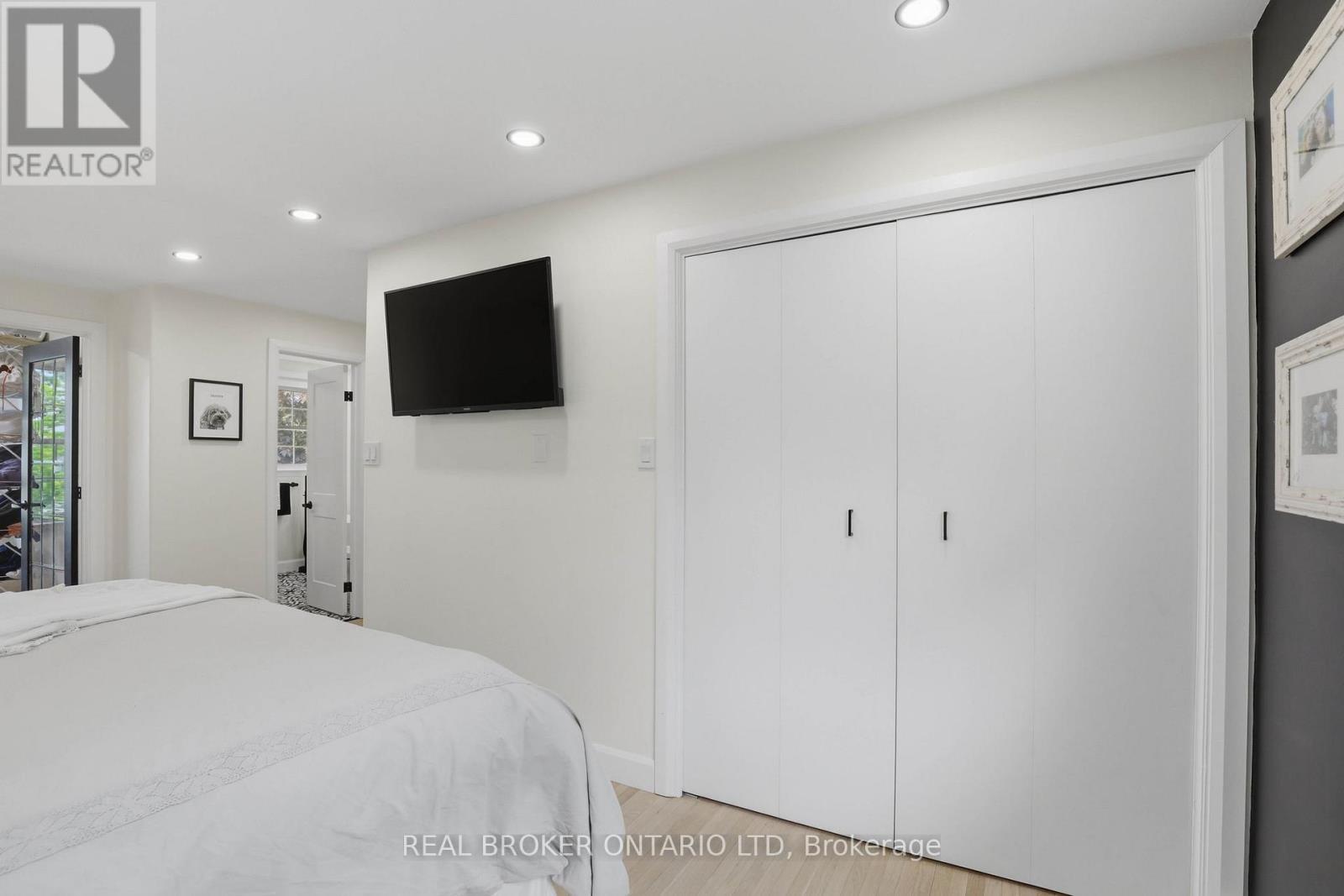 196 Wychwood Park, London North (North J), ON