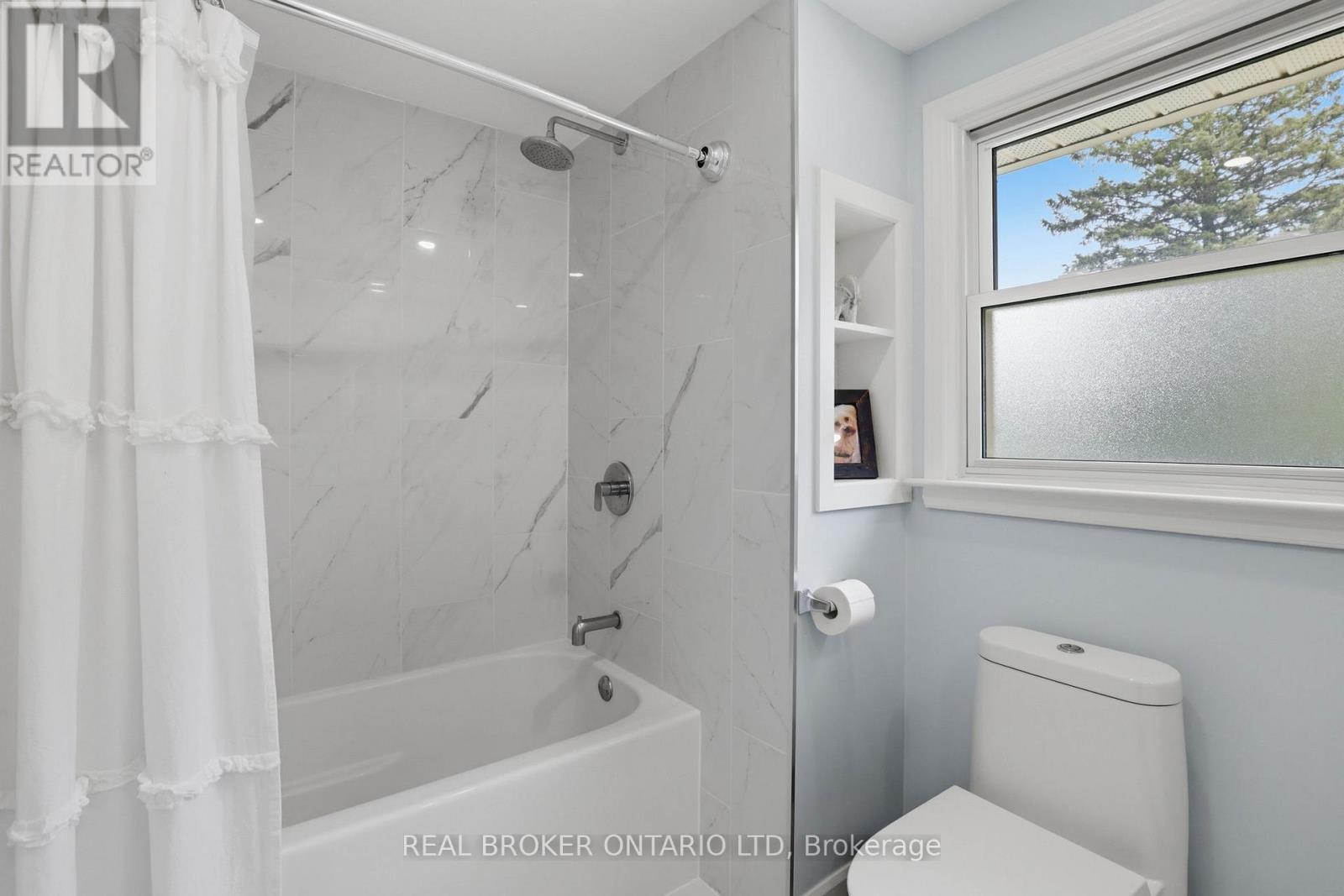 196 Wychwood Park, London North (North J), ON