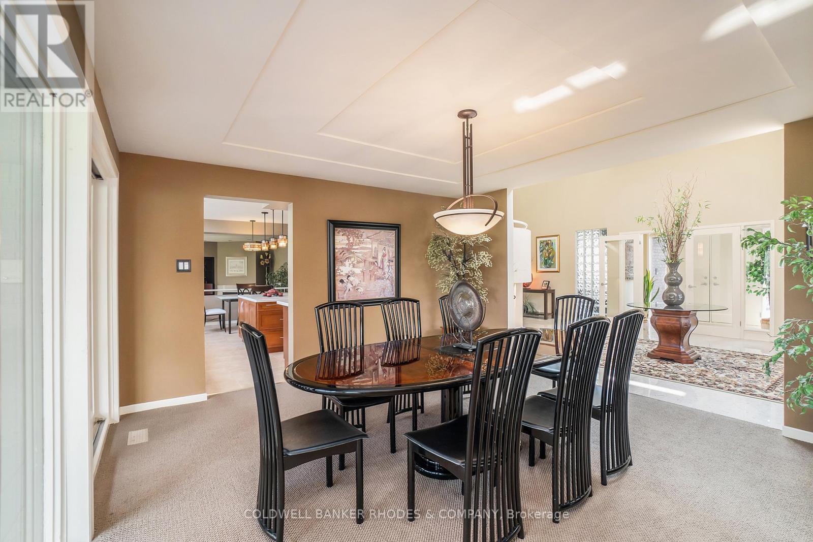 3 Mission Inn Grove, Ottawa, ON - Indoor Photo Showing Dining Room