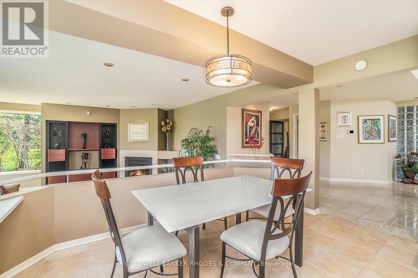 3 Mission Inn Grove, Ottawa, ON - Indoor Photo Showing Dining Room