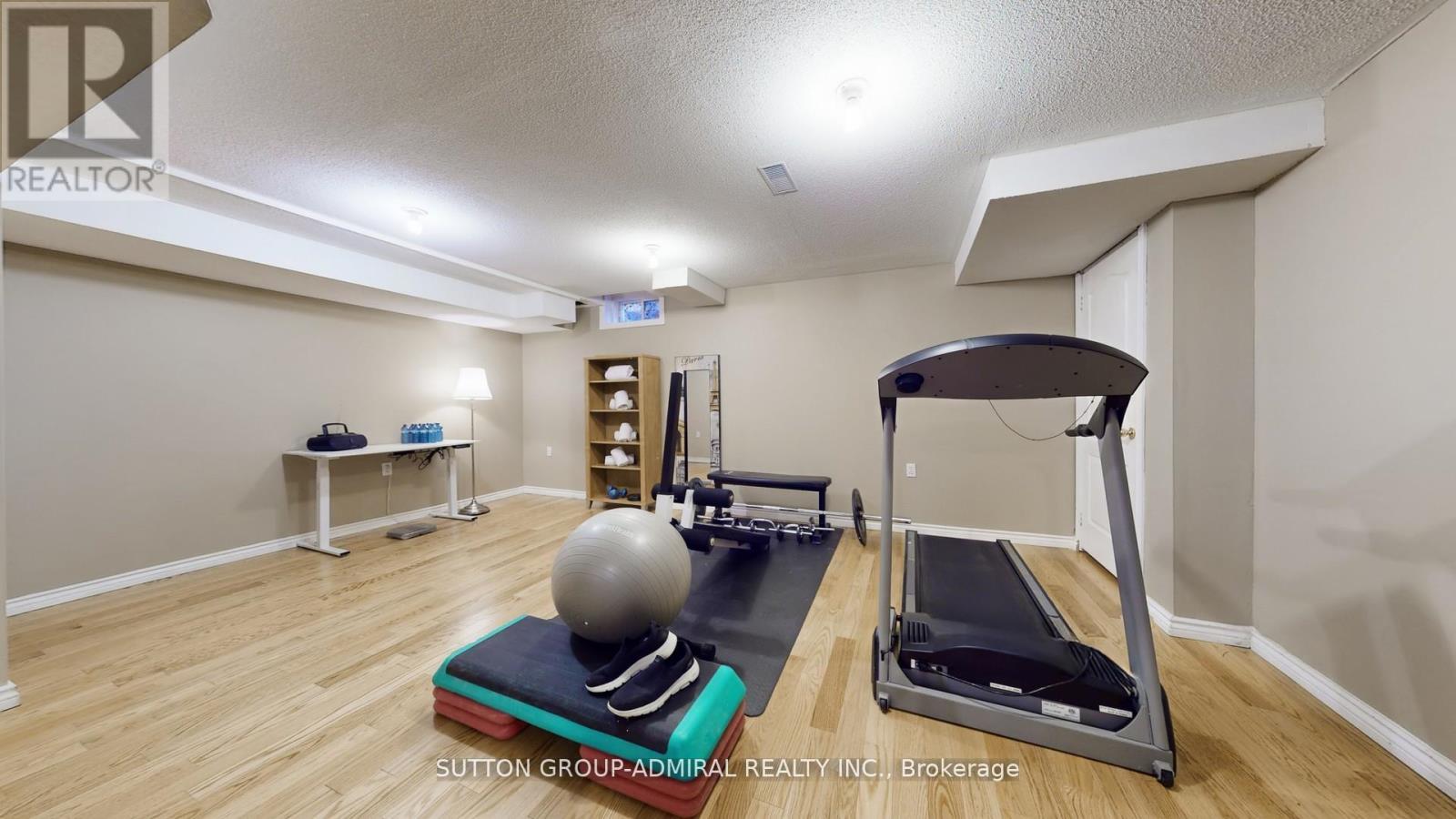 36 Helen Street, Vaughan, ON - Indoor Photo Showing Gym Room