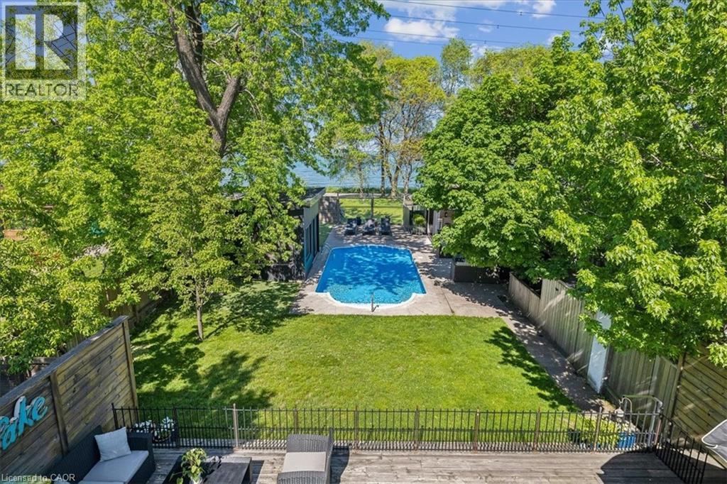 573 Beach Boulevard, Hamilton, ON - Outdoor With In Ground Pool
