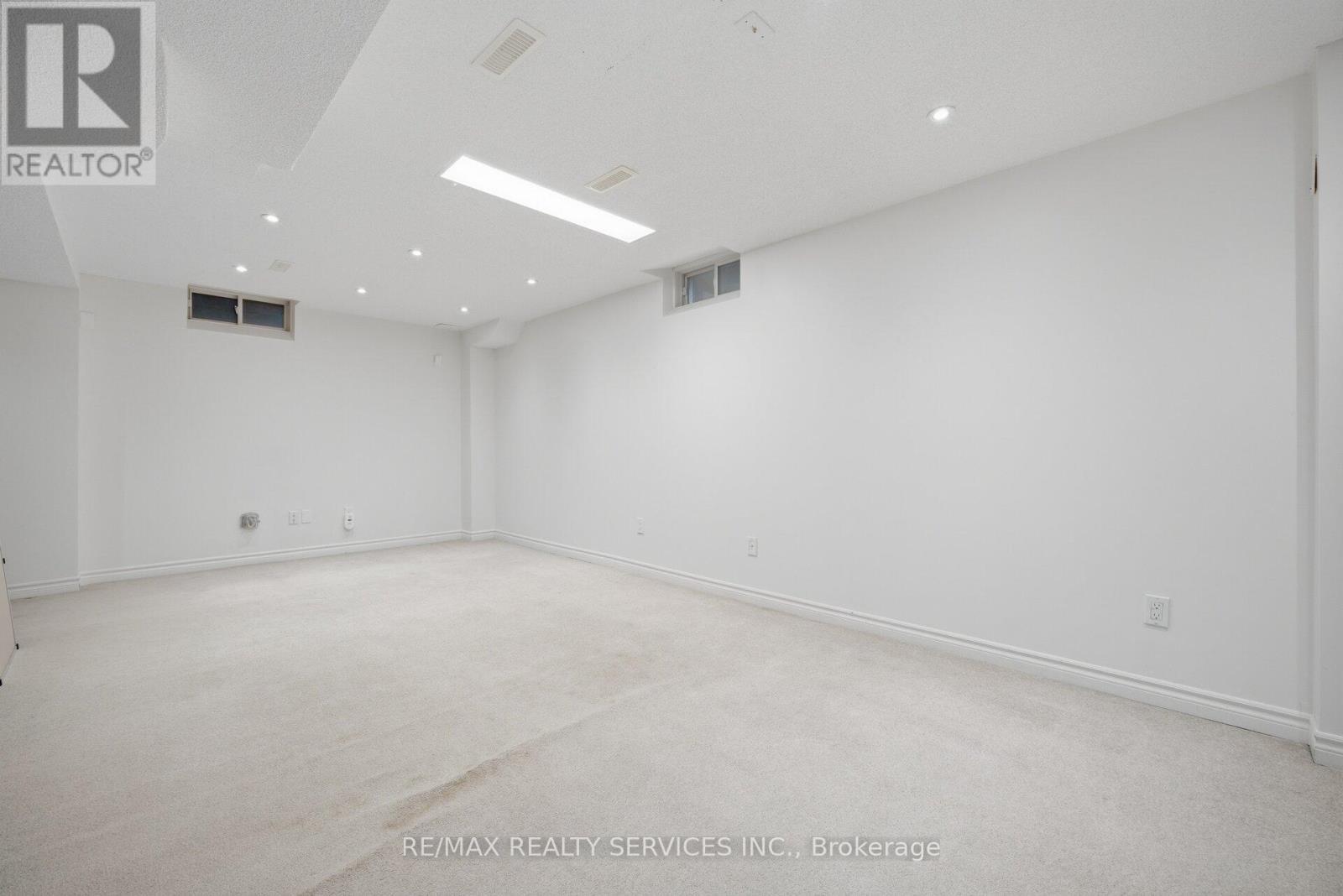 23 Ashmere Road, Brampton, ON - Indoor