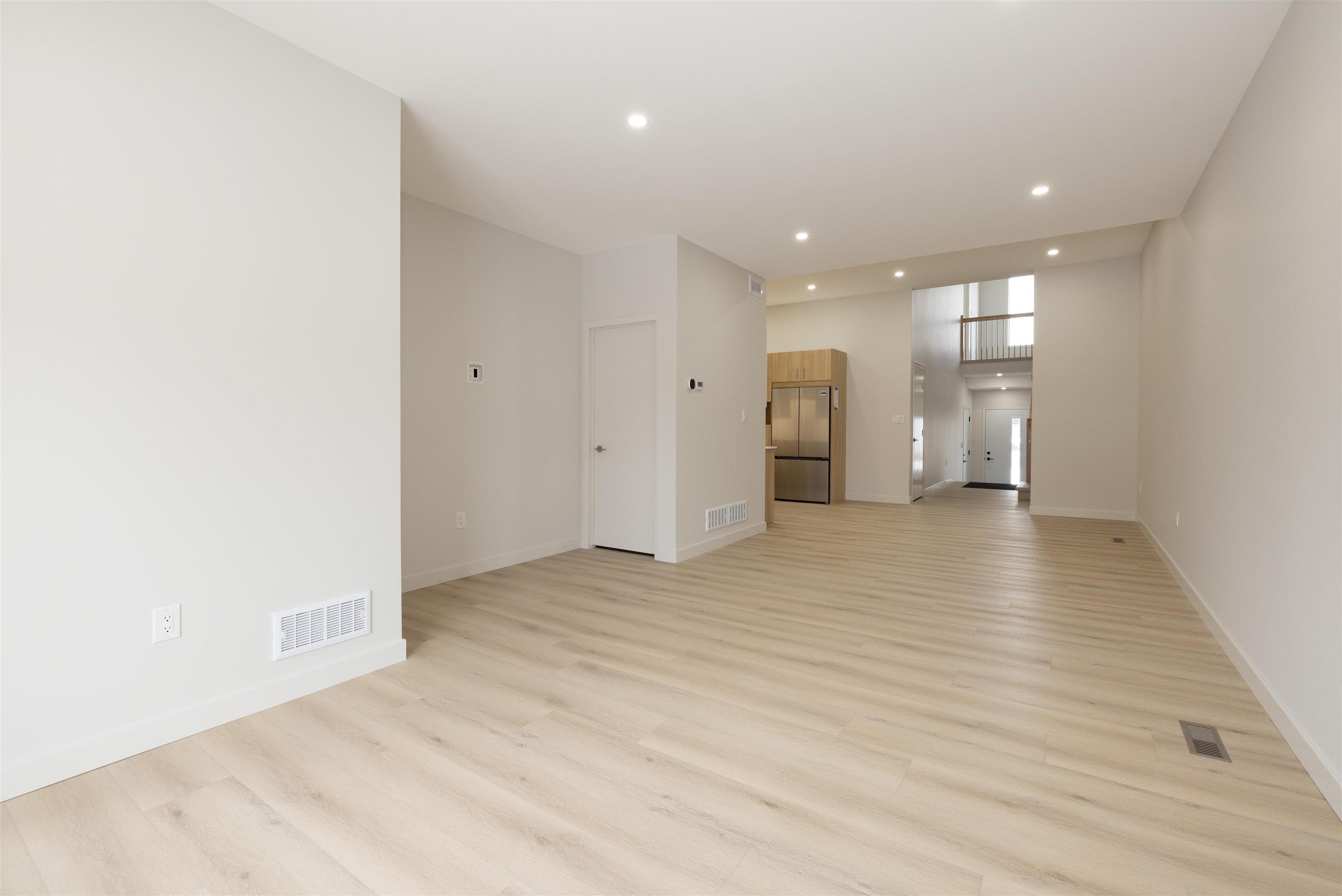 838 Weiler Boulevard, Thunder Bay, ON - Indoor Photo Showing Other Room