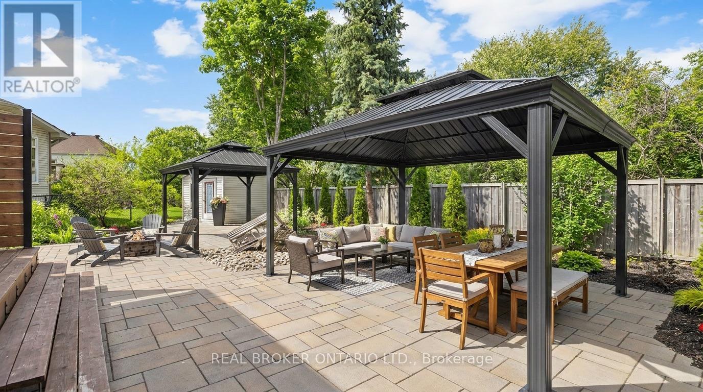 124 Macassa Circle, Ottawa, ON