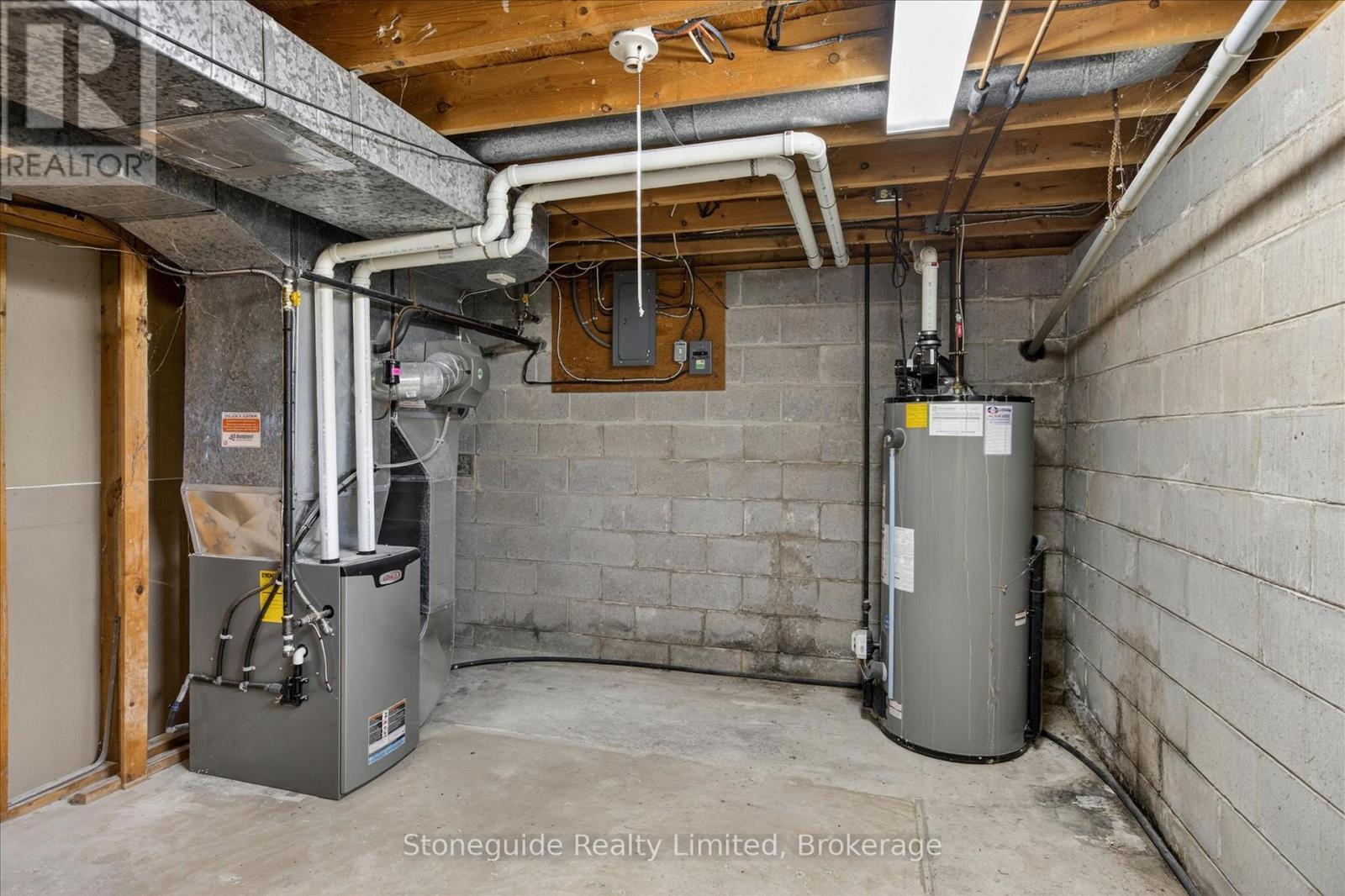 667 Skyline Road, Selwyn, ON - Indoor Photo Showing Basement