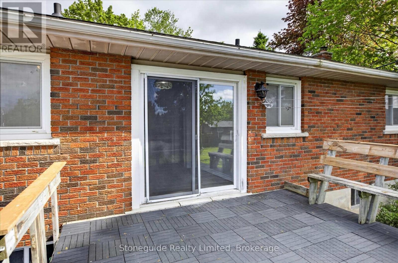 667 Skyline Road, Selwyn, ON - Outdoor With Exterior