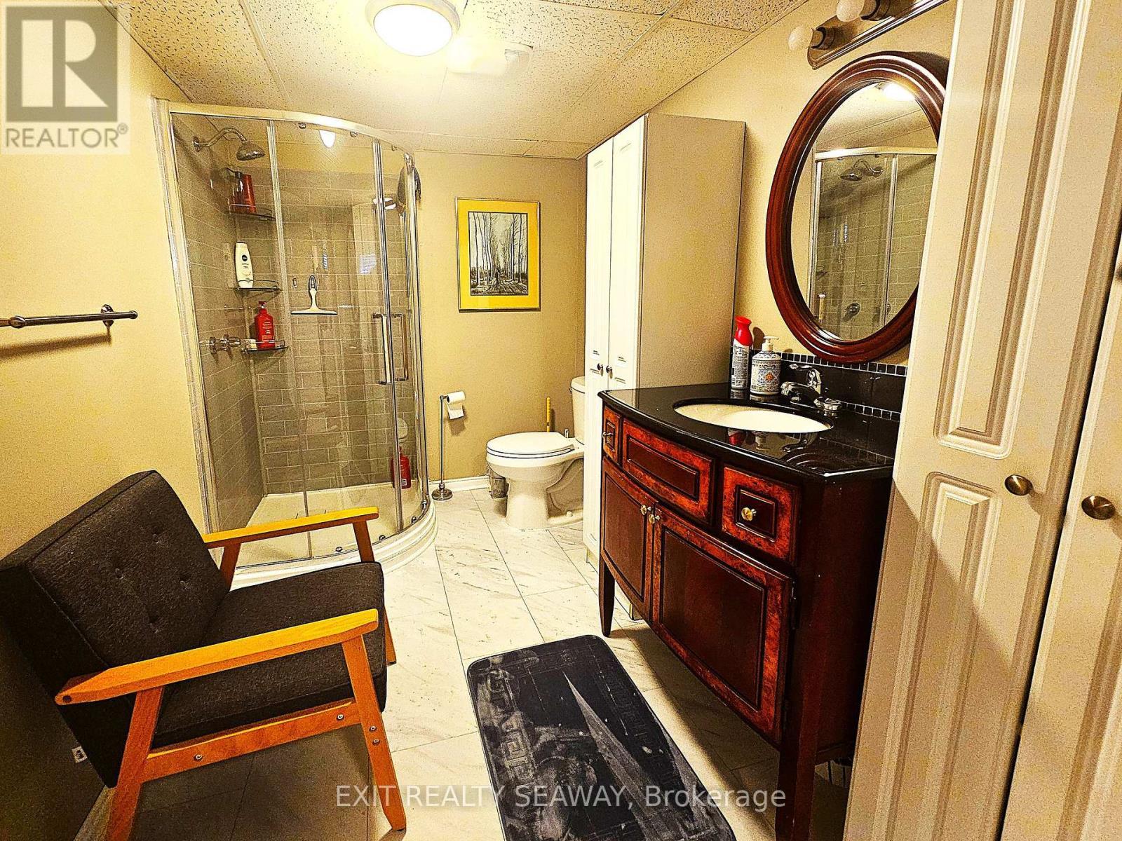 524 Anthony Street, Cornwall, ON - Indoor Photo Showing Bathroom
