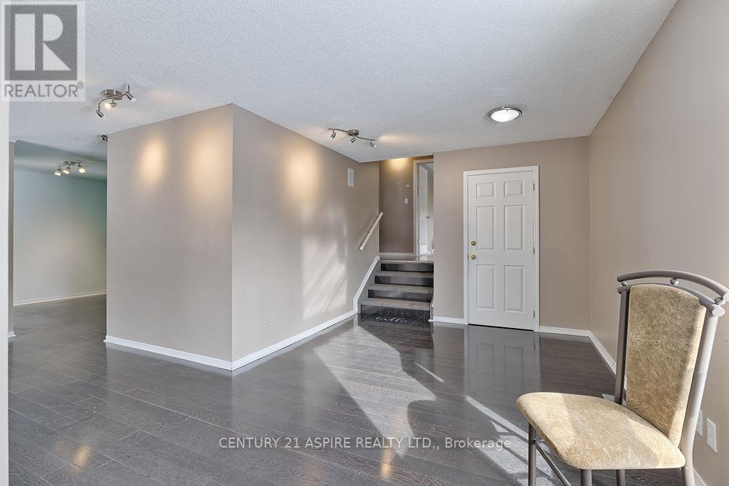 2889 Petawawa Boulevard, Petawawa, ON