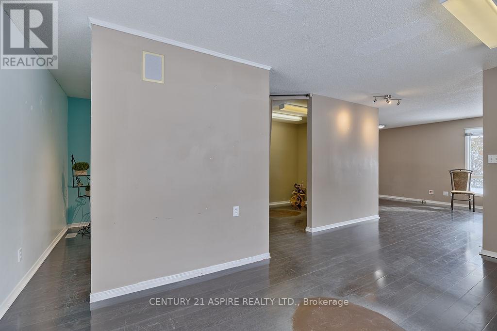 2889 Petawawa Boulevard, Petawawa, ON