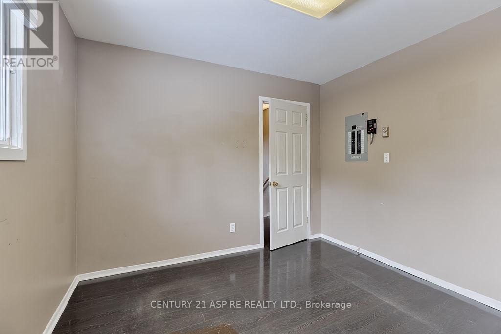 2889 Petawawa Boulevard, Petawawa, ON