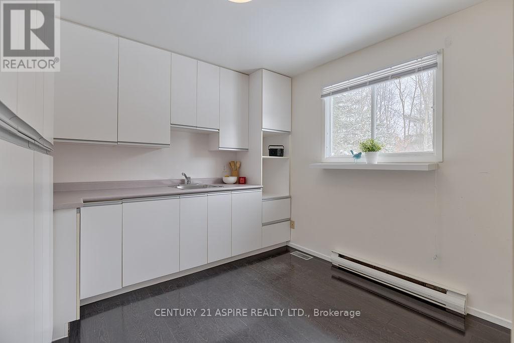 2889 Petawawa Boulevard, Petawawa, ON