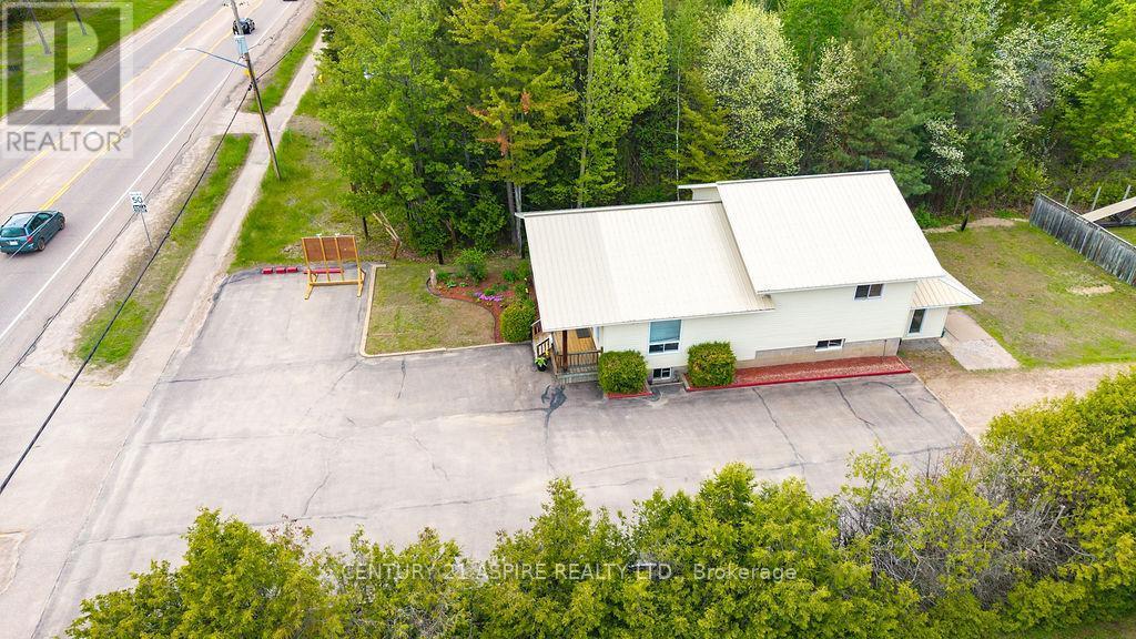 2889 Petawawa Boulevard, Petawawa, ON