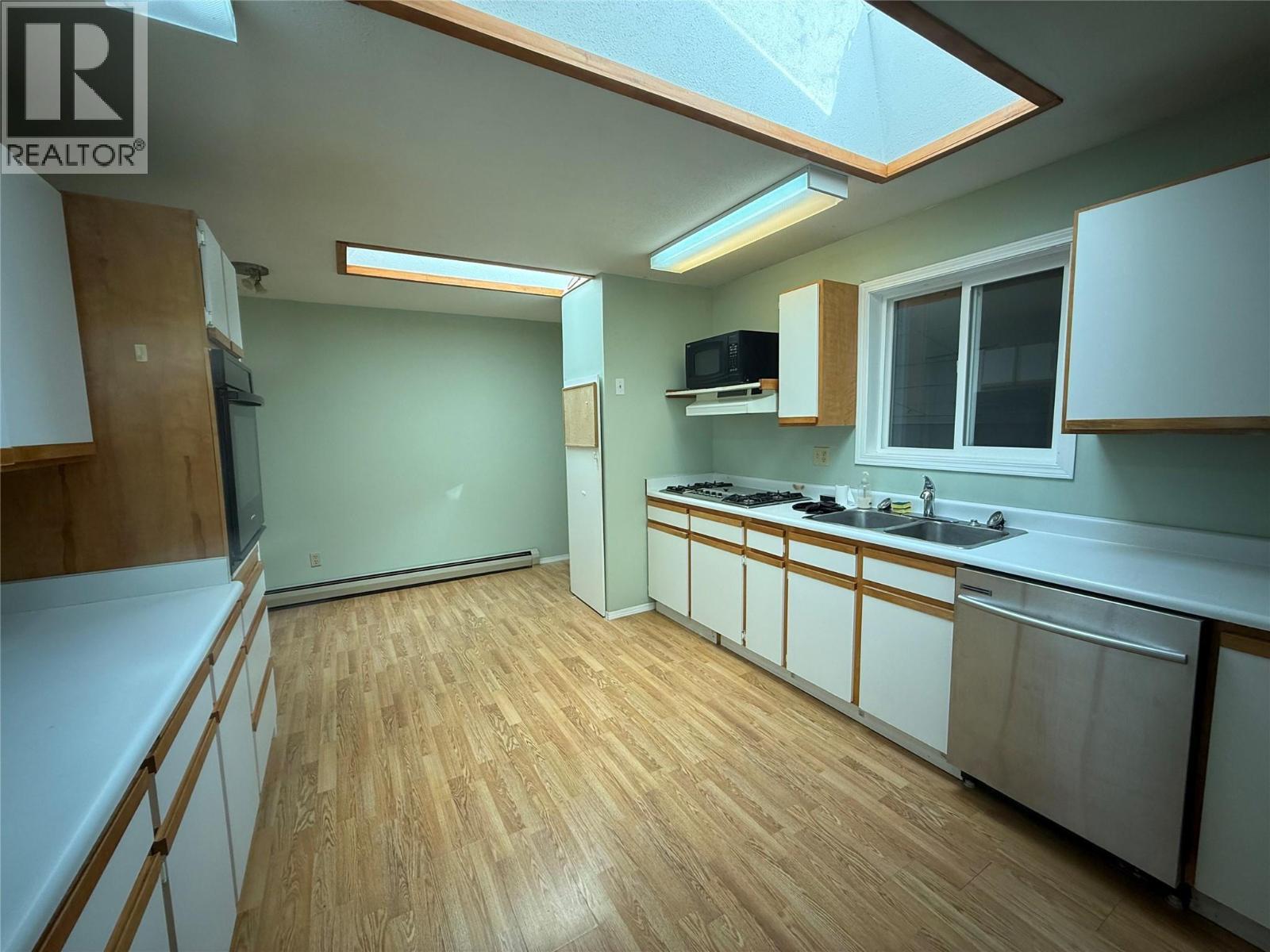 Kitchen - 8164 North Fork Road, Grand Forks, BC
