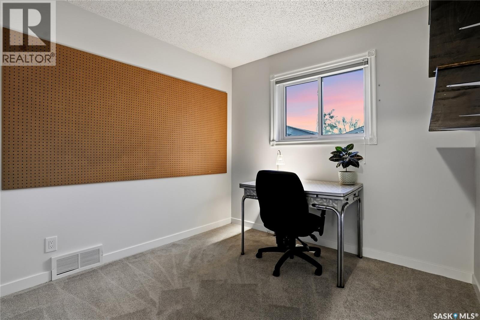 171 Coldspring Crescent, Saskatoon, SK - Indoor Photo Showing Other Room