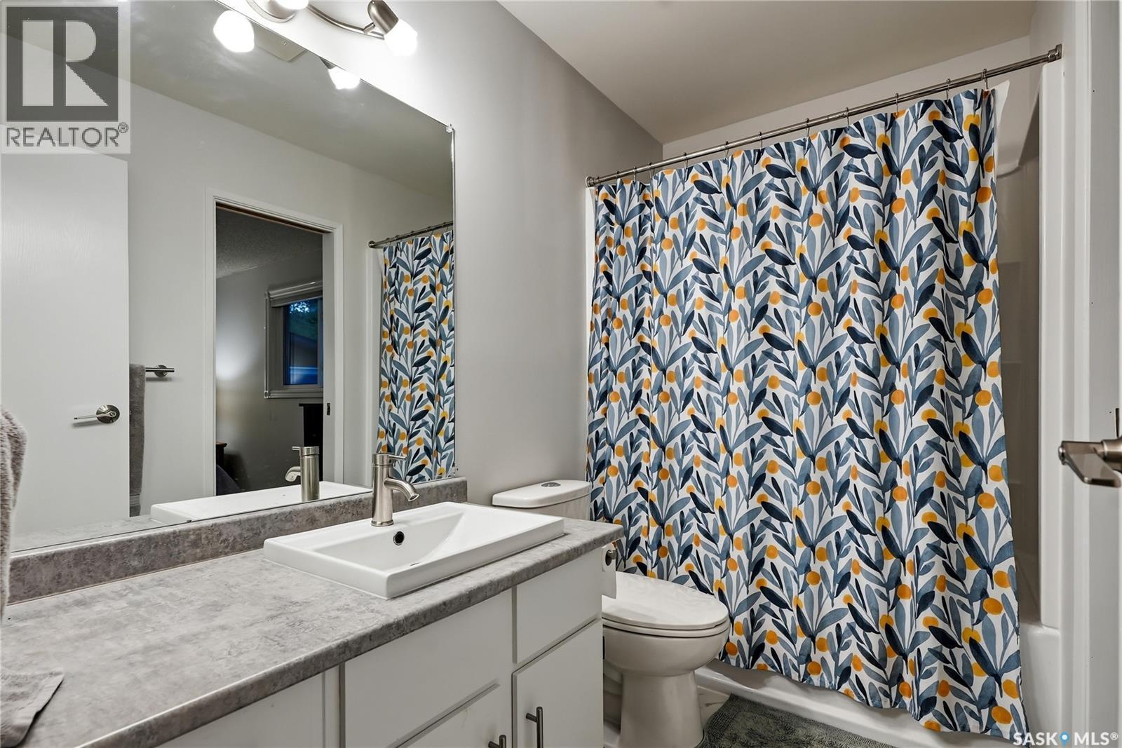 171 Coldspring Crescent, Saskatoon, SK - Indoor Photo Showing Bathroom