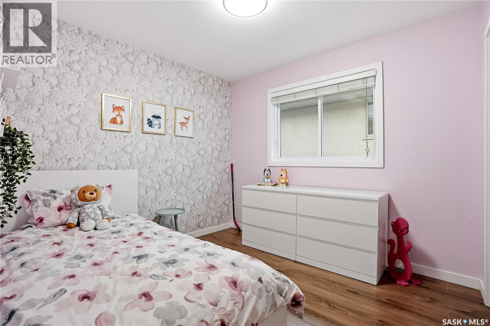 14 Edenwold Crescent, Regina, SK - Indoor Photo Showing Bedroom