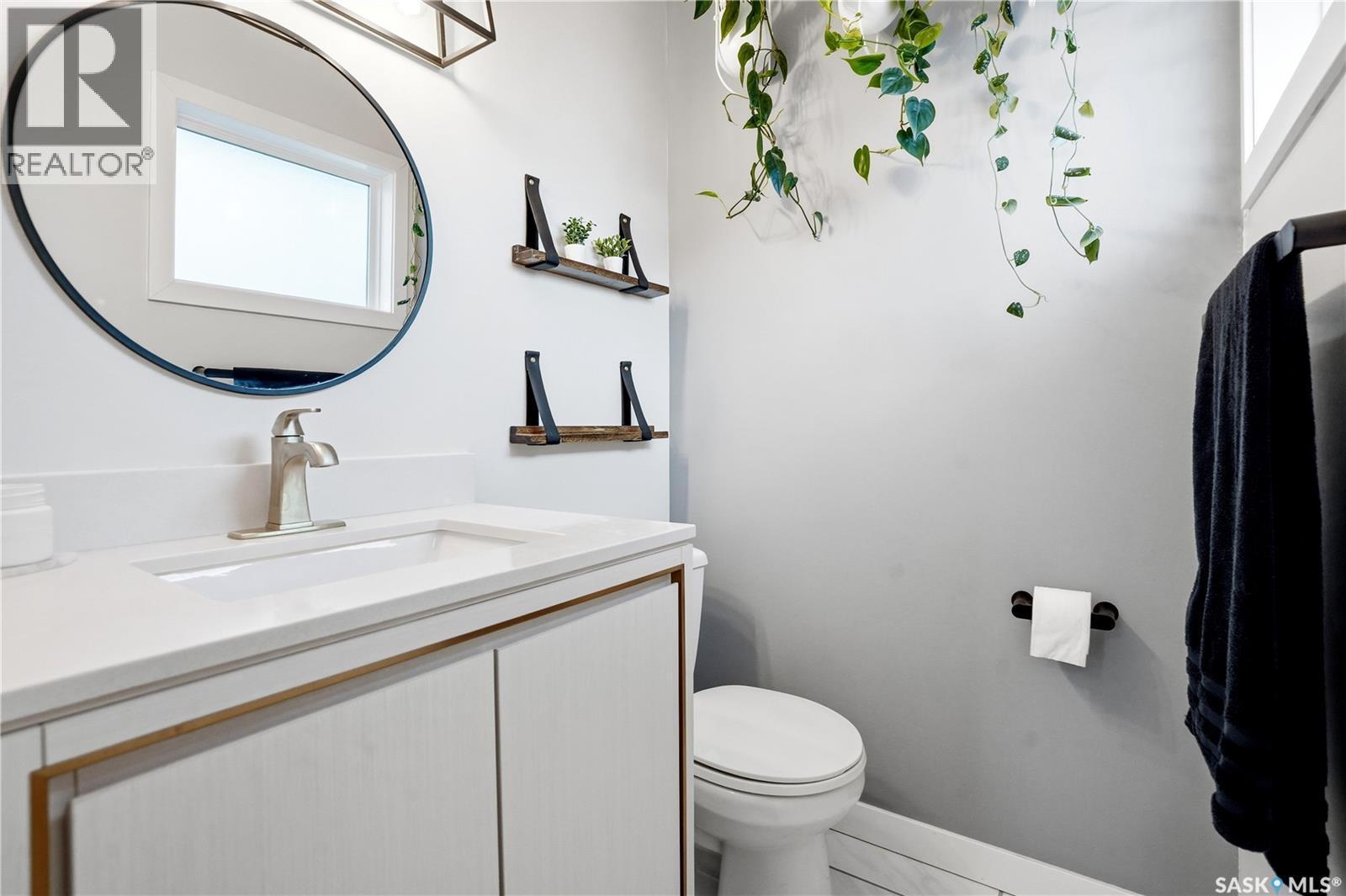 14 Edenwold Crescent, Regina, SK - Indoor Photo Showing Bathroom