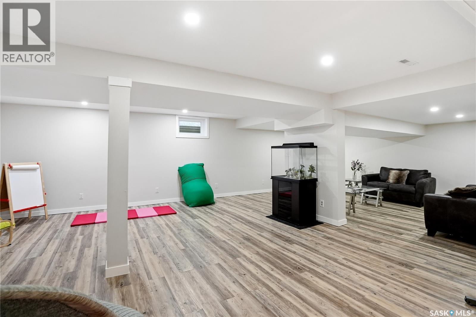 14 Edenwold Crescent, Regina, SK - Indoor
