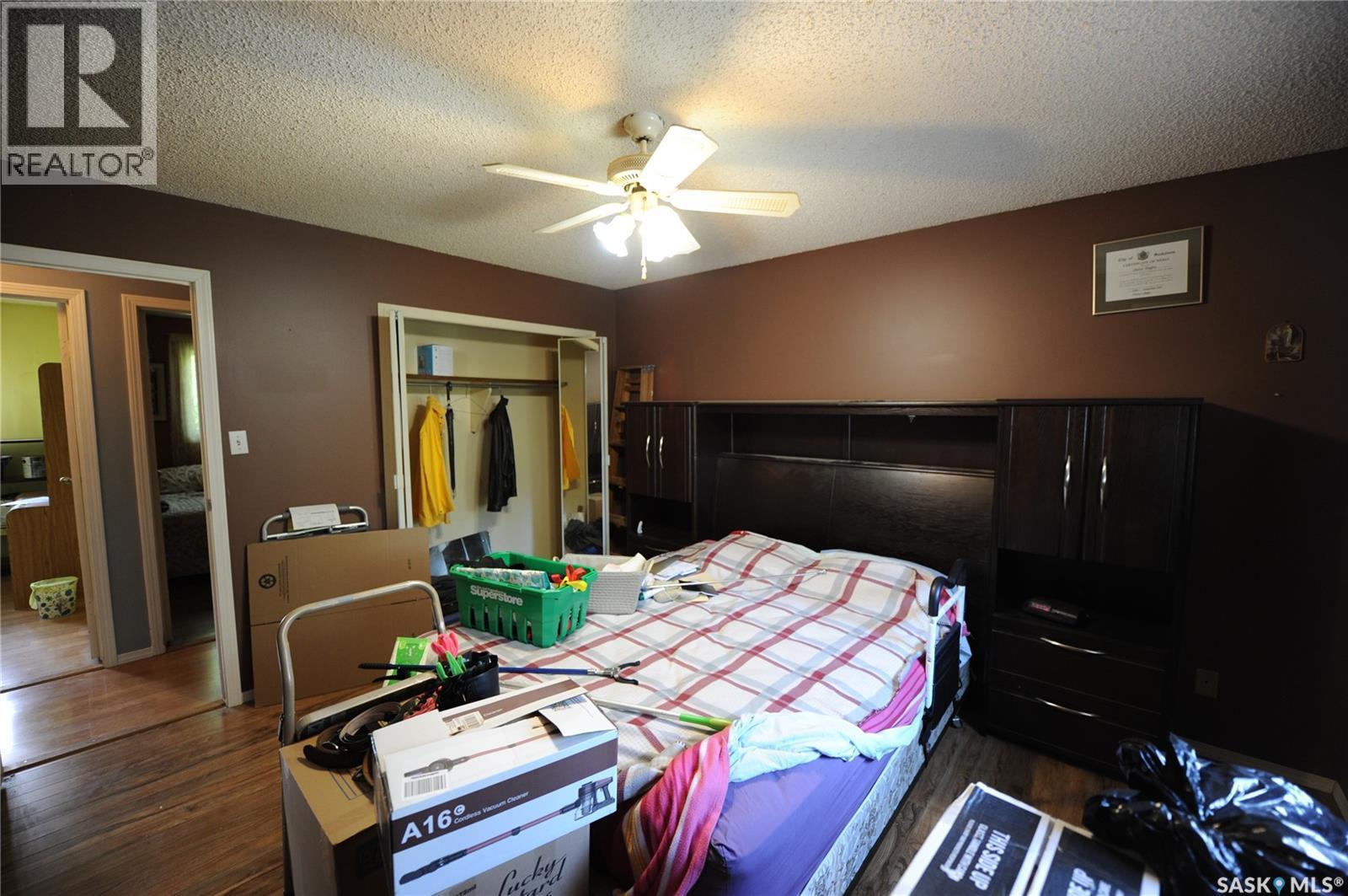 571 Pendygrasse Road, Saskatoon, SK