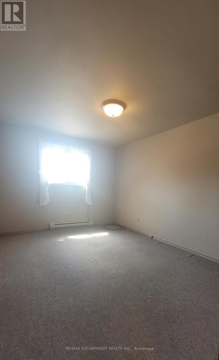 325 Fairview Drive, Brantford, ON