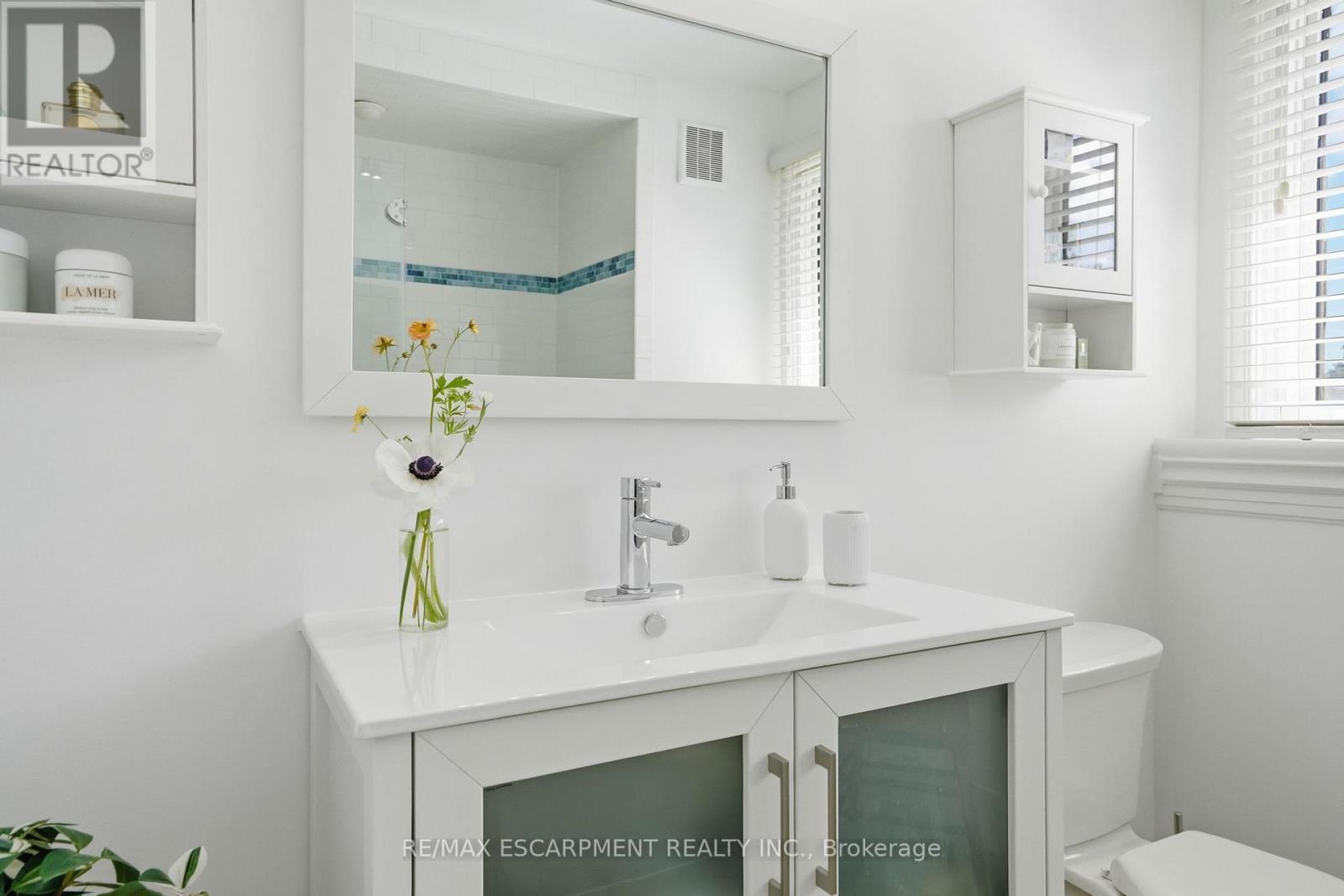 314 Hess Street S, Hamilton, ON - Indoor Photo Showing Bathroom