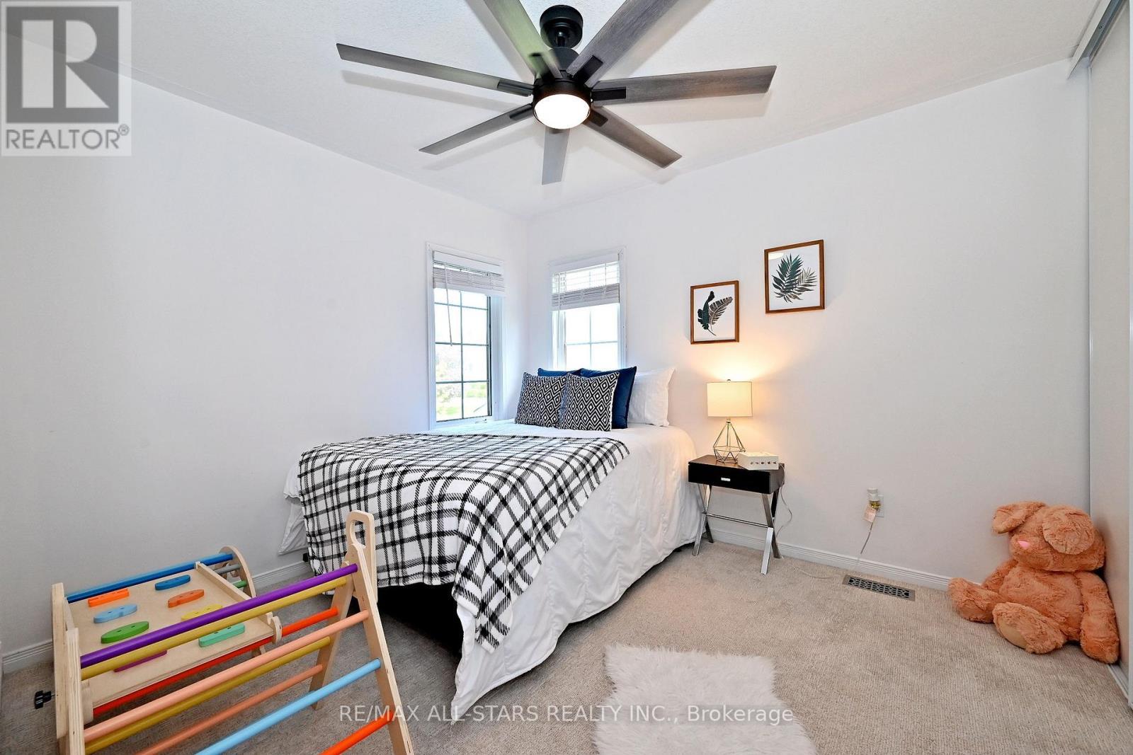 647 Trailview Drive, Peterborough, ON - Indoor Photo Showing Bedroom