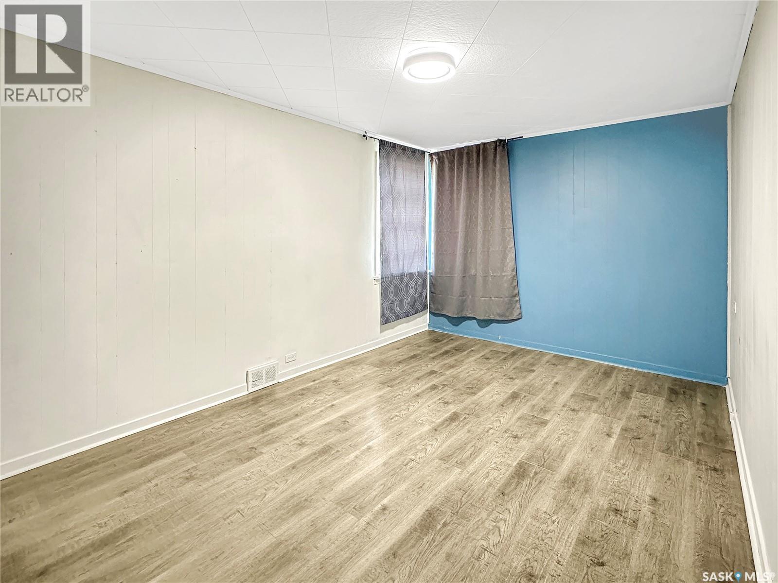 406 Wexford Street, Balcarres, SK - Indoor Photo Showing Other Room