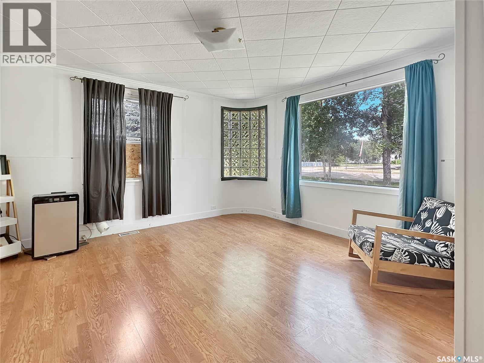 406 Wexford Street, Balcarres, SK - Indoor Photo Showing Other Room