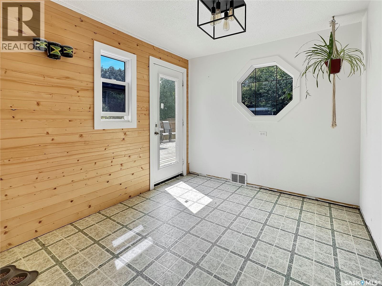 406 Wexford Street, Balcarres, SK - Indoor Photo Showing Other Room