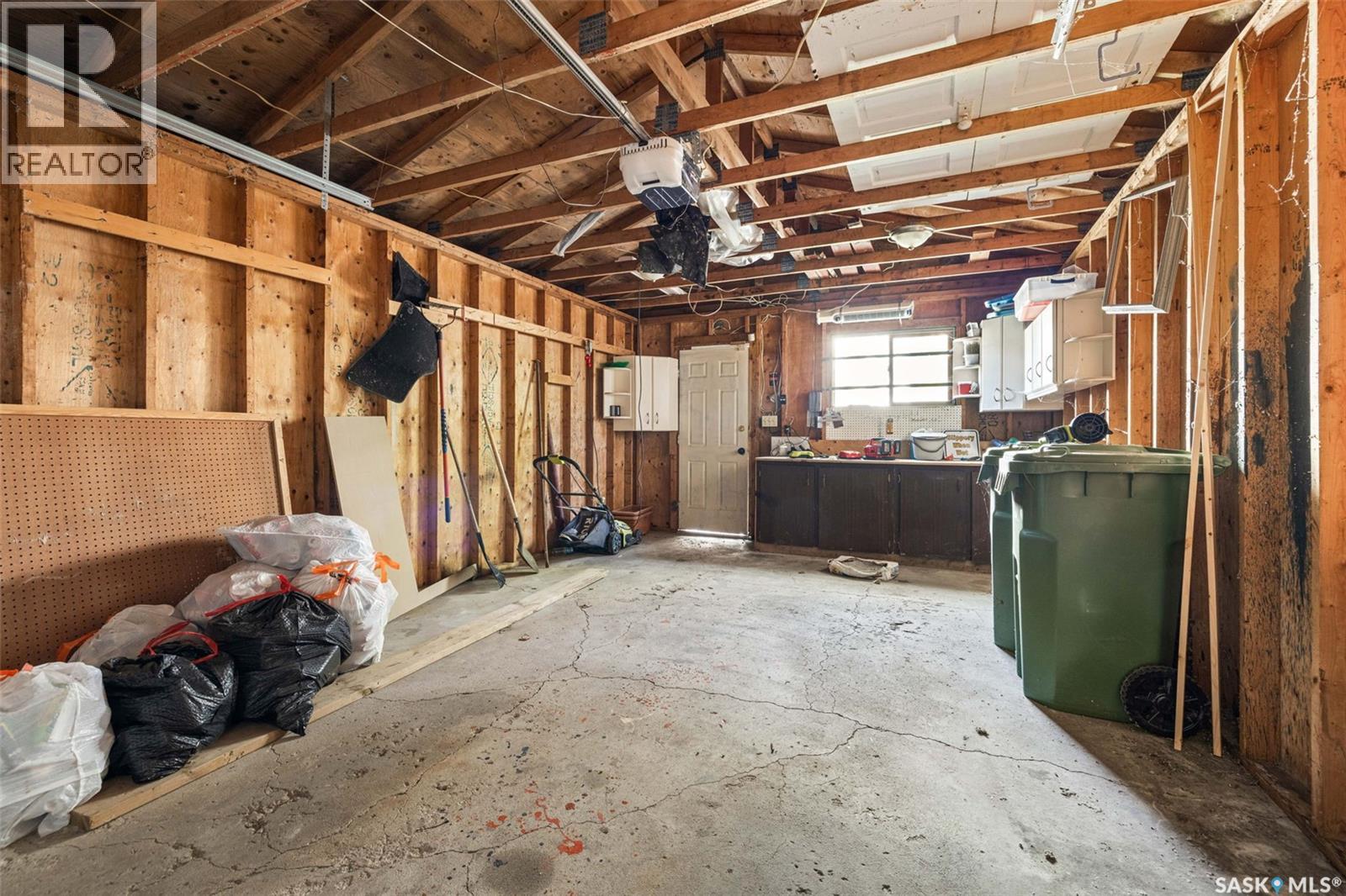 1422 Cameron Street, Regina, SK - Indoor Photo Showing Basement