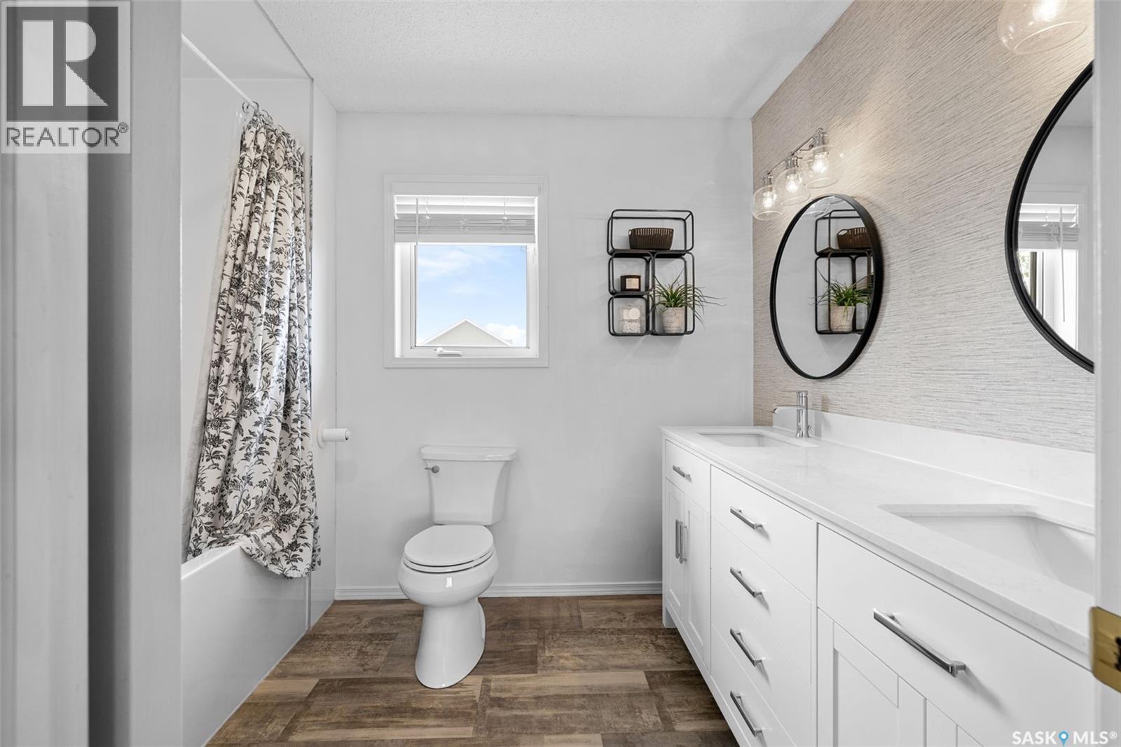 8628 Thurston Crescent, Regina, SK - Indoor Photo Showing Bathroom