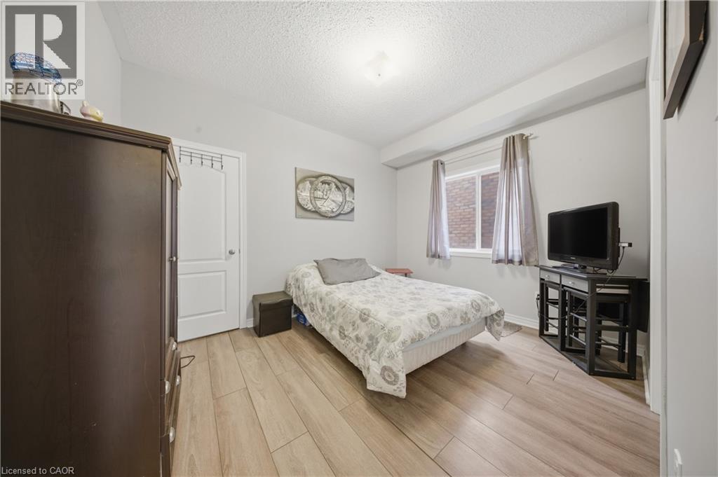 832 O'Reilly Crescent, Shelburne, ON - Indoor Photo Showing Bedroom