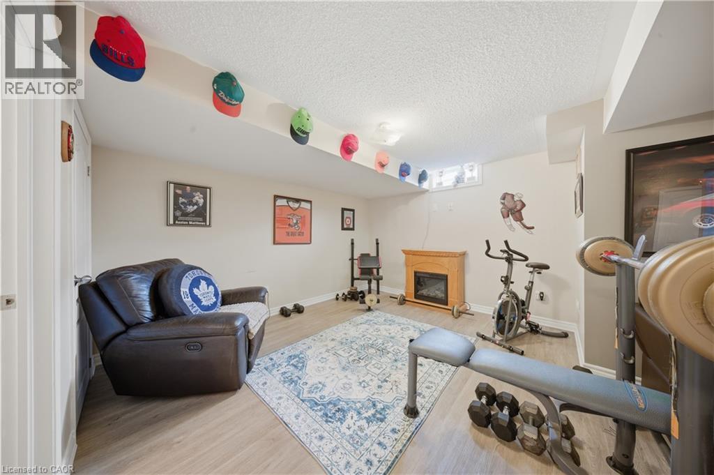 832 O'Reilly Crescent, Shelburne, ON - Indoor With Fireplace